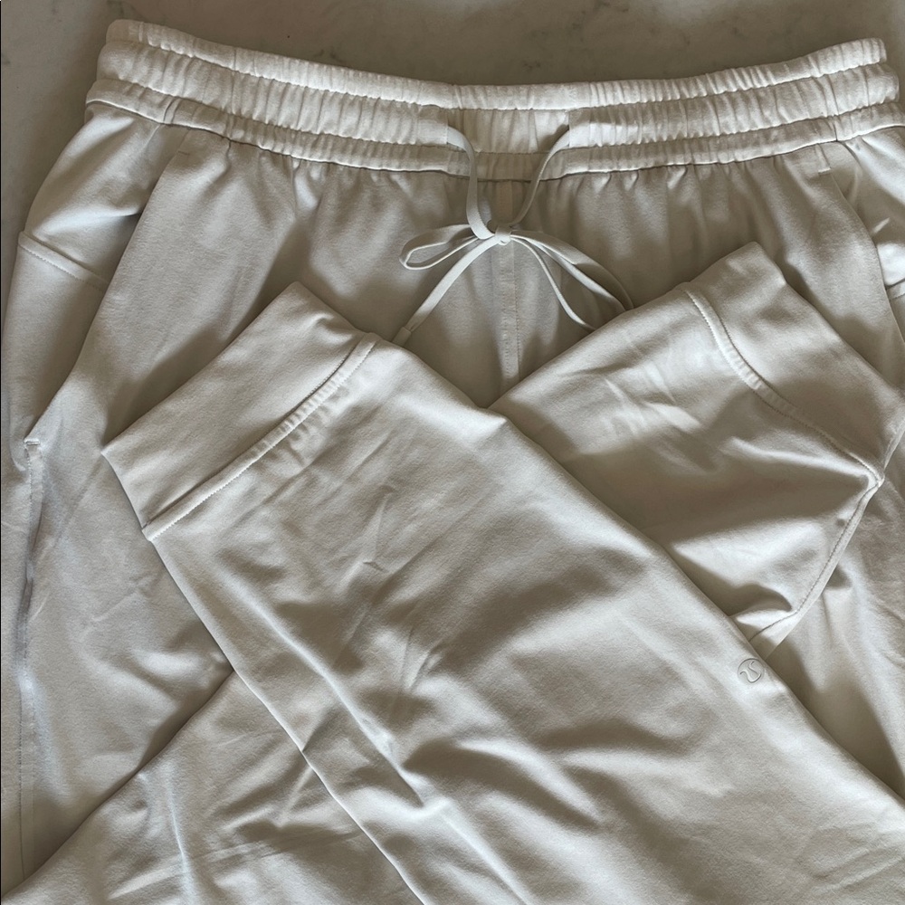 Lululemon Athletica Cream Track Pants - Picture 7 of 7